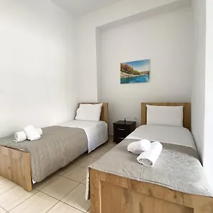 Apartamento Dinos, Himarë