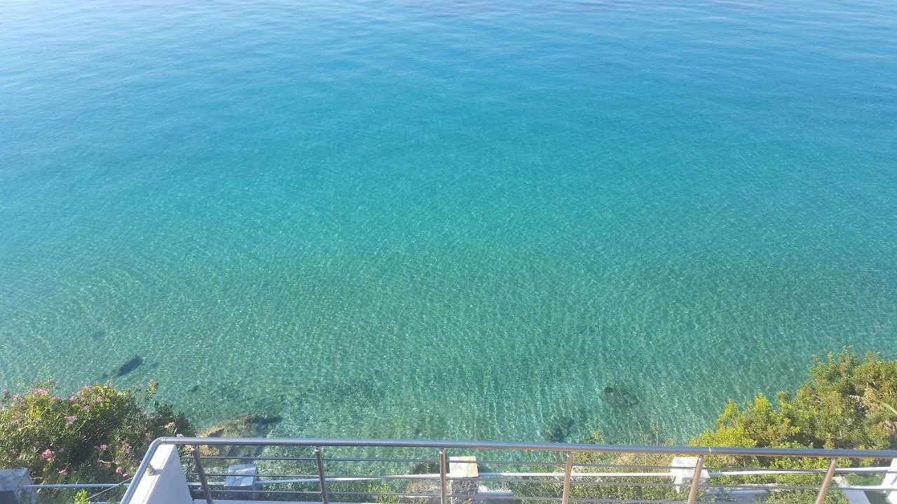 Сasa de vacaciones Villa Lori Qeparo Albania